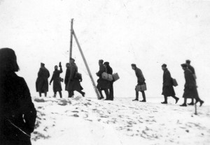 Januari 1940 Mobilisatie naar lemmer over de dijk vanaf Urk. Collectie Museum Urk